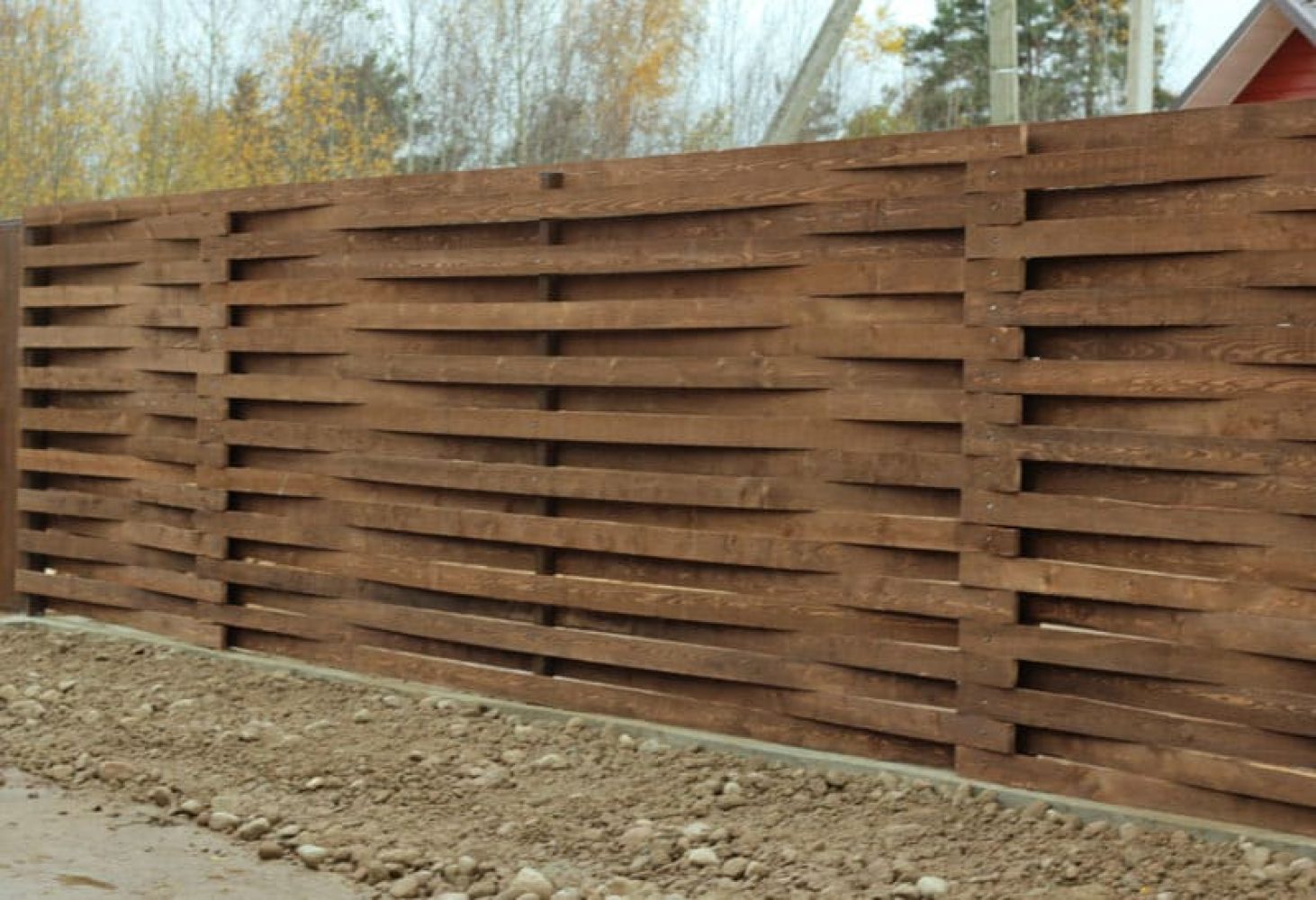 деревянный забор плетенка